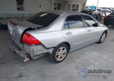 2007 Honda Accord 2.4 Se z USA, uszkodzony, nr VIN 1HGCM56327A181771